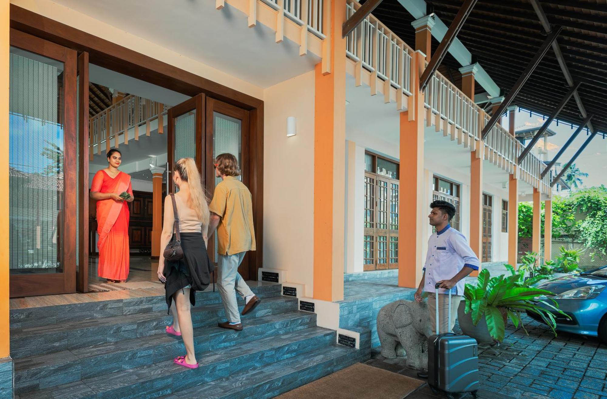 Aida Hotel - Bentota Bagian luar foto