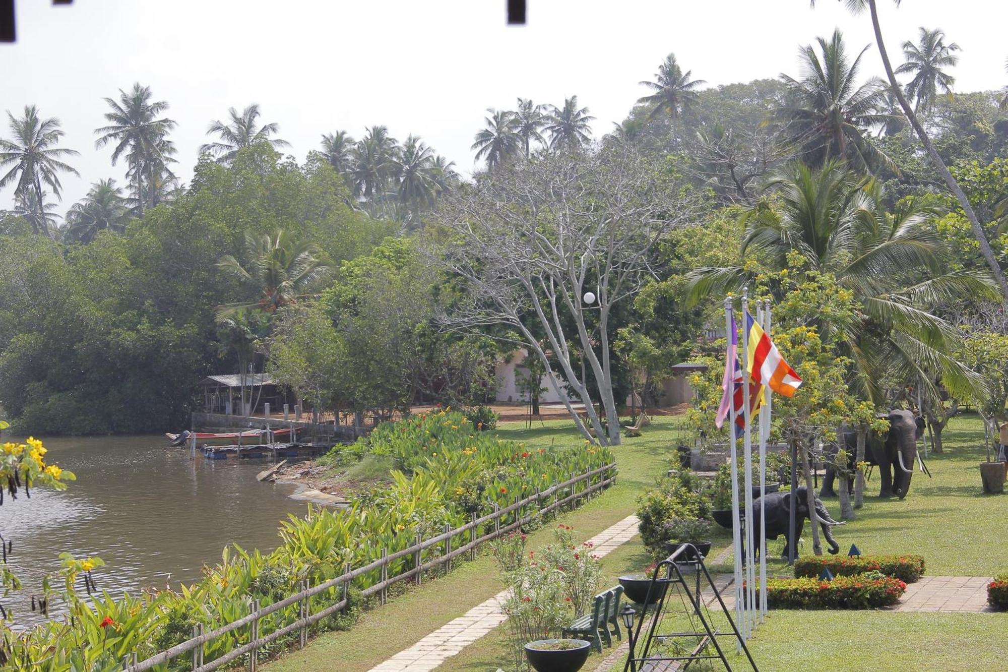 Aida Hotel - Bentota Bagian luar foto